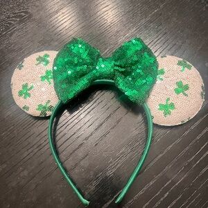 Green St. Patrick’s custom Sequin Minnie Ears Headband